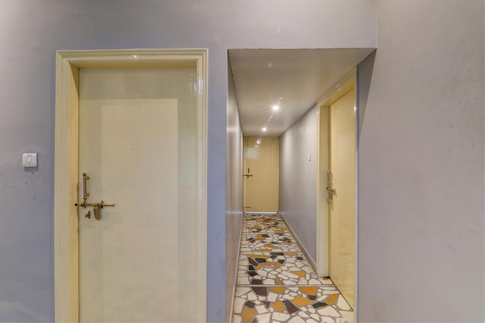 Hotel O Flagship Adbhut Moment Hotel Varanasi Eksteriør billede