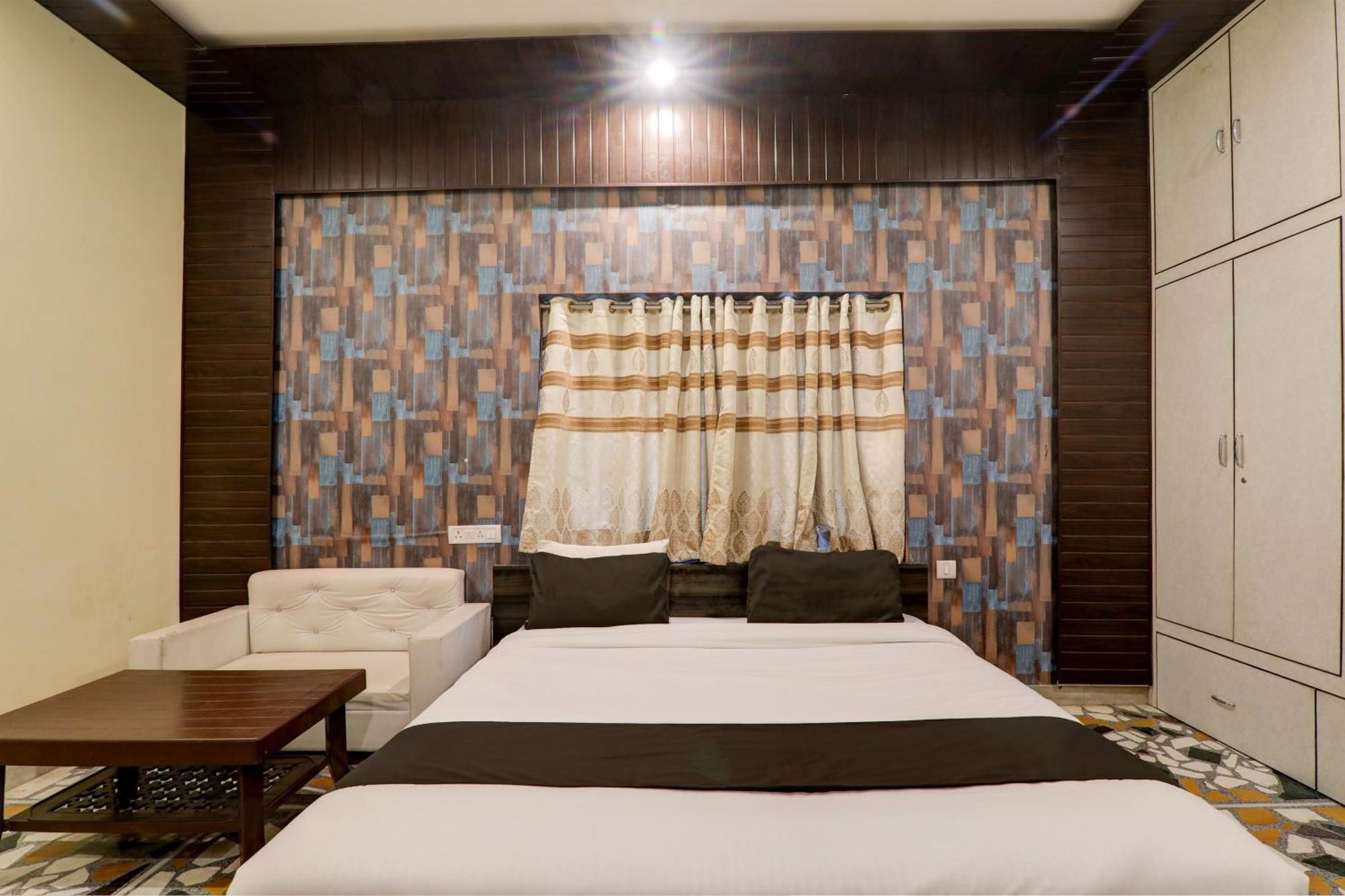 Hotel O Flagship Adbhut Moment Hotel Varanasi Eksteriør billede