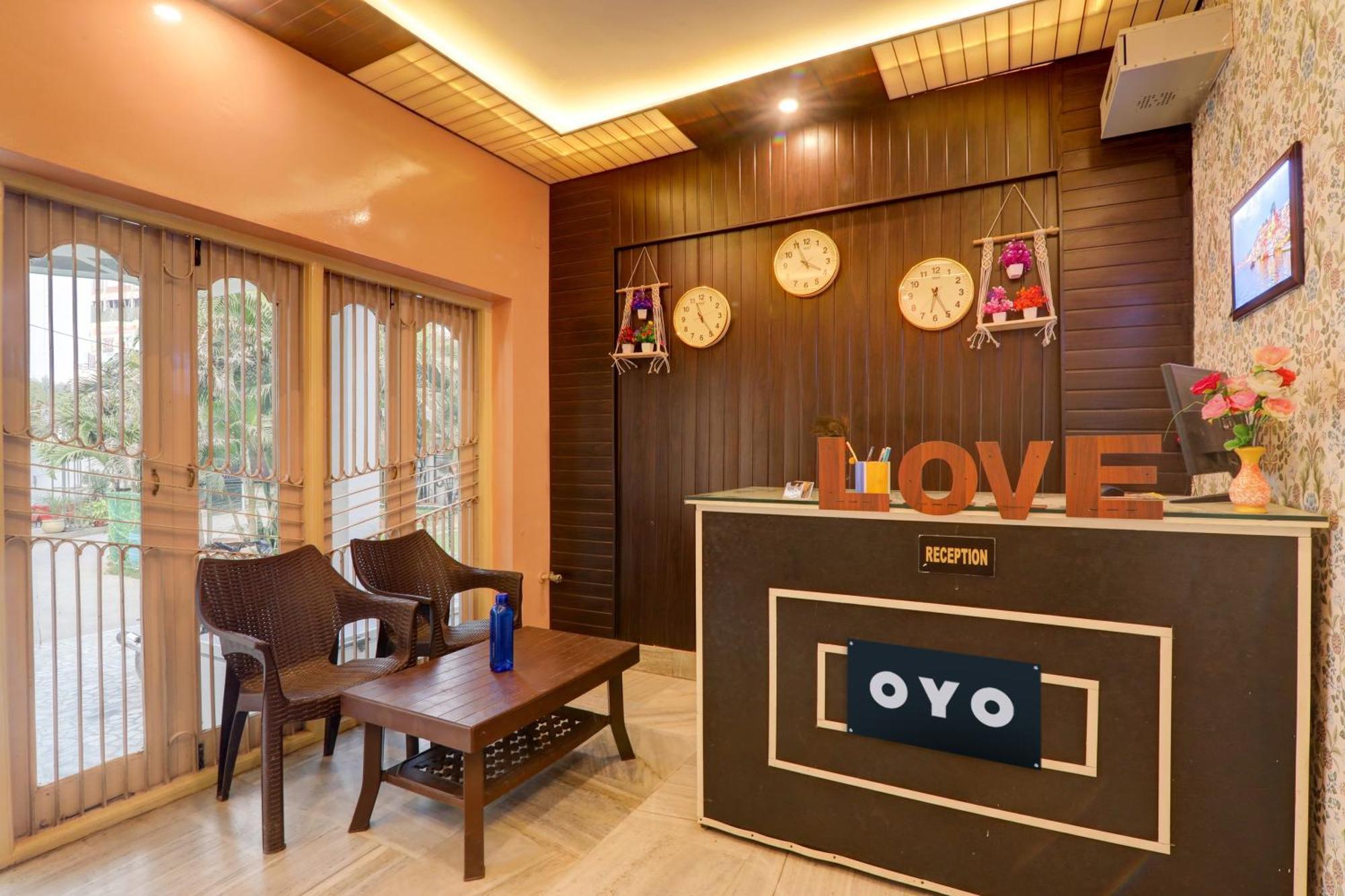 Hotel O Flagship Adbhut Moment Hotel Varanasi Eksteriør billede